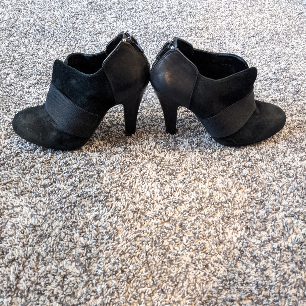 Gianni Bini Black Booties size 6.5 - Picture 4 of 6
